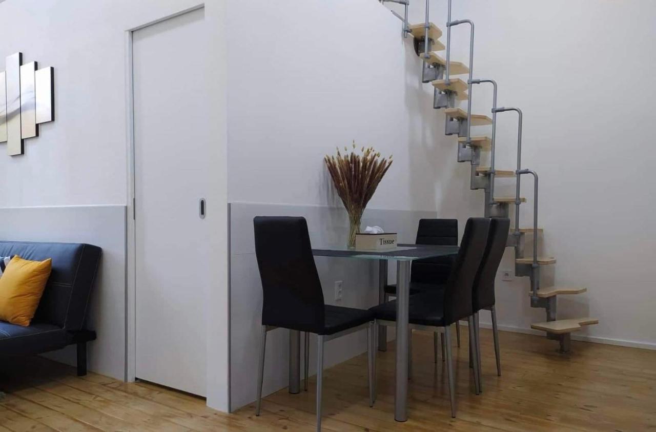 Lyly Apartment - Modern Apartment With Free Parking Prága Kültér fotó
